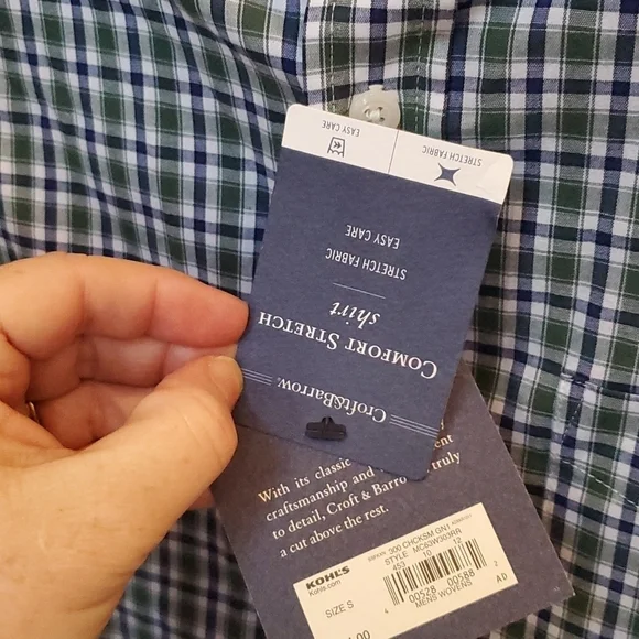 Croft & Barrow Shirt size Small NWT plaid button-down - Picture 3 of 7